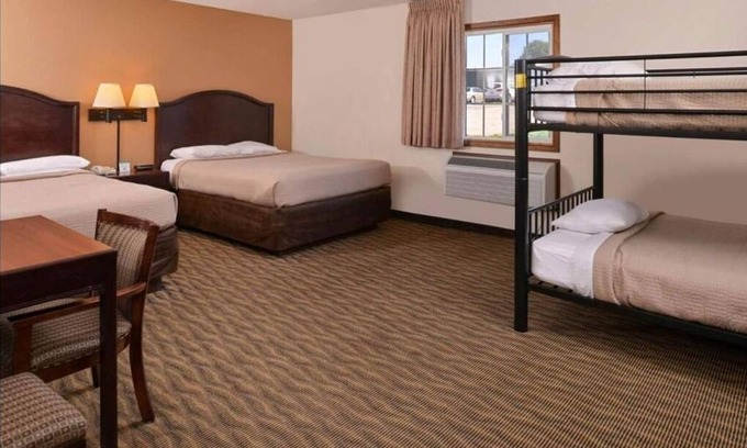 Atlantic Hotel | Welcoming Room w/Kitchenette and BBQ Grill Near Downtown – Ideal for Business