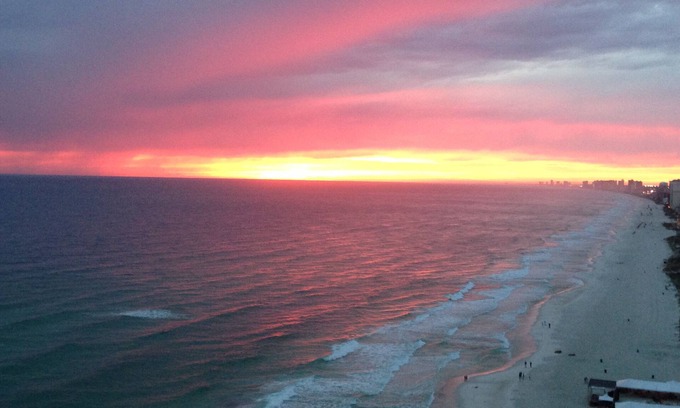 Lower Grand Lagoon Condo | Well equipped for families-condo w/beach chairs, WIFI.