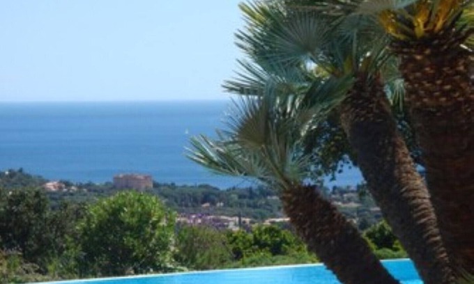 Les Issambres Apartment | Well-kept apartment domaine with, pools, tennis. Pet friendly
