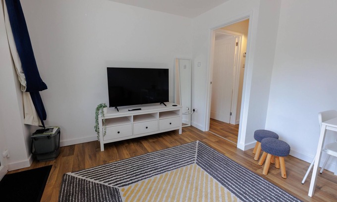 Wellington Apartment | Wellington Apartment with Parking