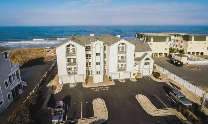 Kill Devil Hills Condo | Wellington By The Sea #203 - 3 Bedroom Luxury Oceanfront in Kill Devil Hills