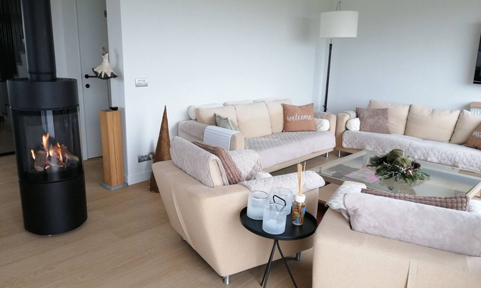Zandvoorde House | Wellness Cottage with Private IR Sauna (incl.) Optional : Swim Spa–with jacuzzi