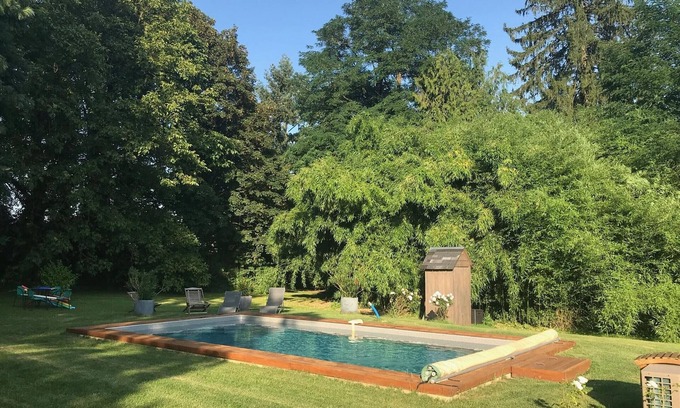 Bonnevent-et-Velloreille-les-Bonnevent Cottage | Wellness Cottage with Sauna and Fitness Room