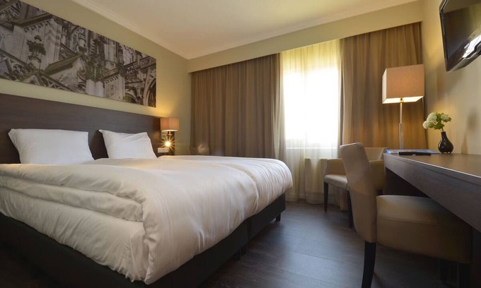 Municipality of 's-Hertogenbosch House | Wellness Retreat Near National Parks & City Landmarks! Onsite Dining!