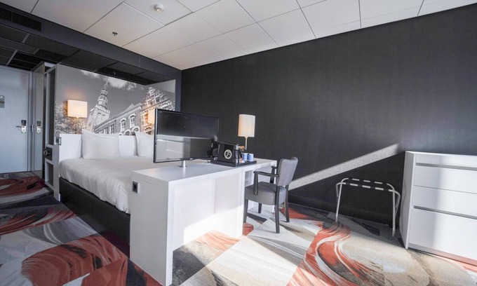 Leiden Hotel | Wellness Stay with Indoor Swimming Pool in the Heart of Leiden