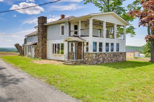 Wellsboro House | Wellsboro Farmhouse with Grill and Fire Pit!