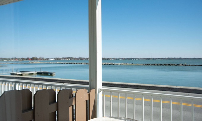 Celina Hotel | West Bank Inn