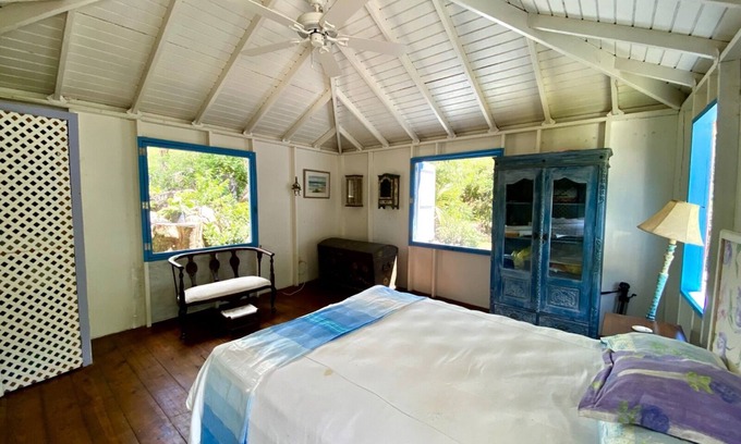 Barnes Ghaut Cottage | West Indian style cottage, romantic and 5 minute drive to beach