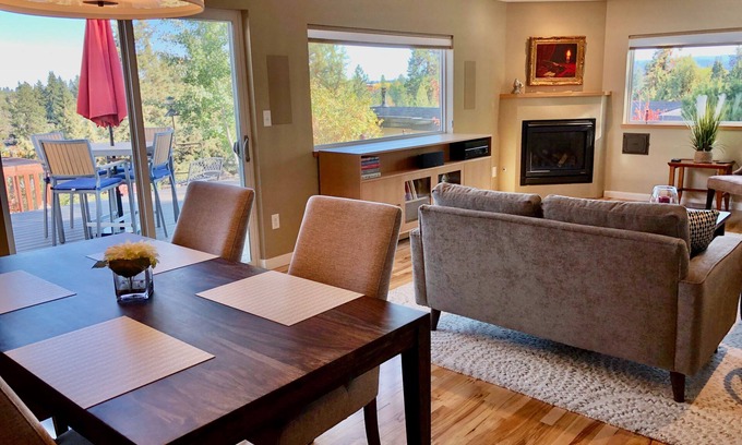 Bend House | West Side Hill House with View Walking Distance to Downtown & Recently Remodeled