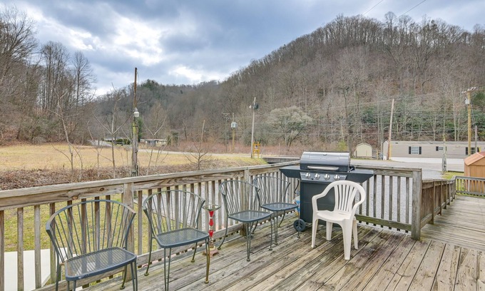 Northfork House | West Virginia Home Near Hatfield and McCoy Trails!
