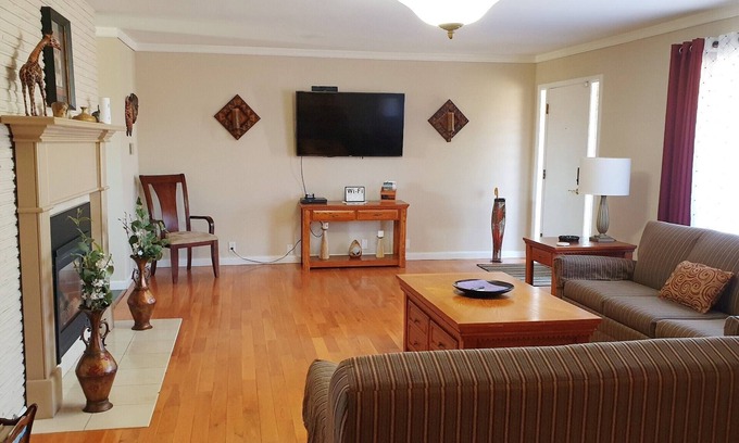 Yakima House | West Yakima - Clean - Safe - Netflix - 4212 - ONWU-LLC
