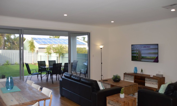 Port Willunga House | Western Breeze