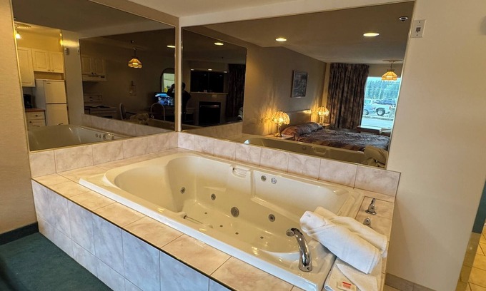 Whitecourt Hotel | Western Budget Motel Whitecourt 3