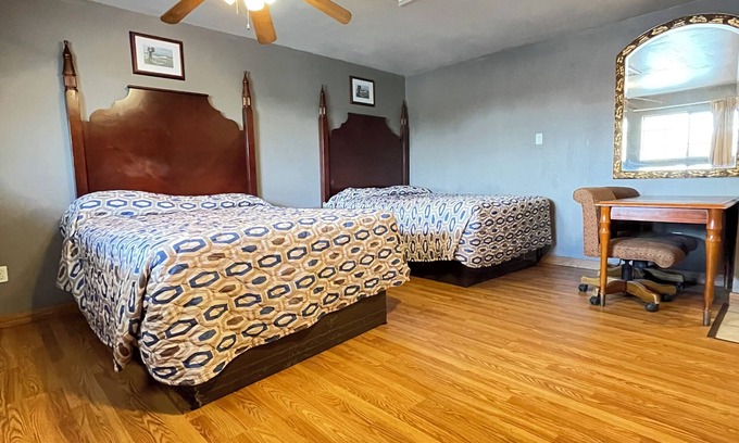 Port Allen Hotel | Westerner Motel