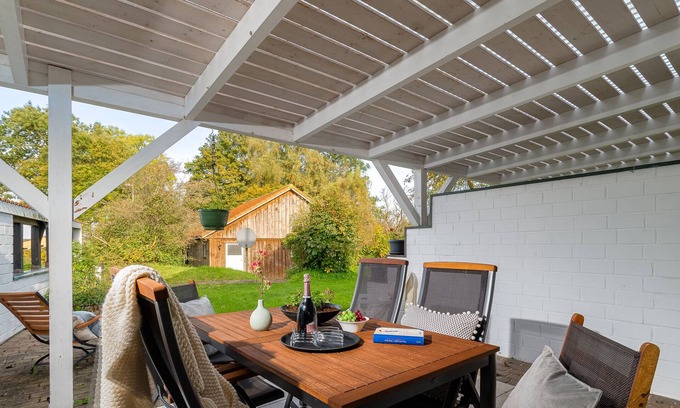 Delve Apartment | Westerweide - terrace, fitness room, dogs allowed