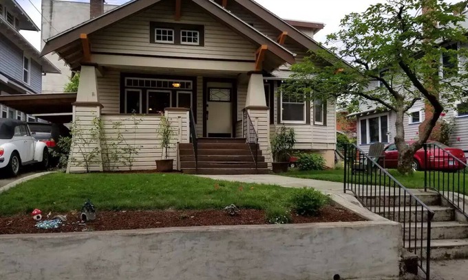 Sellwood-Moreland House | Westmoreland Retreatnn