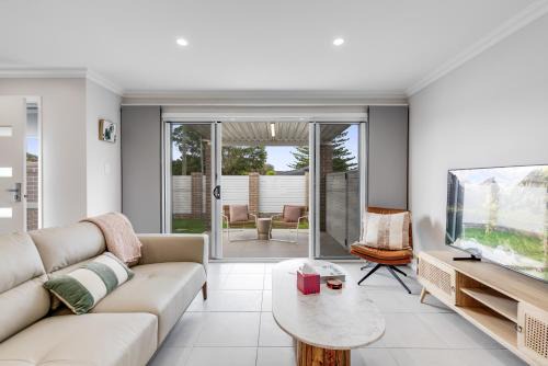 Harristown Apartment | Westridge Precinct Perfection!