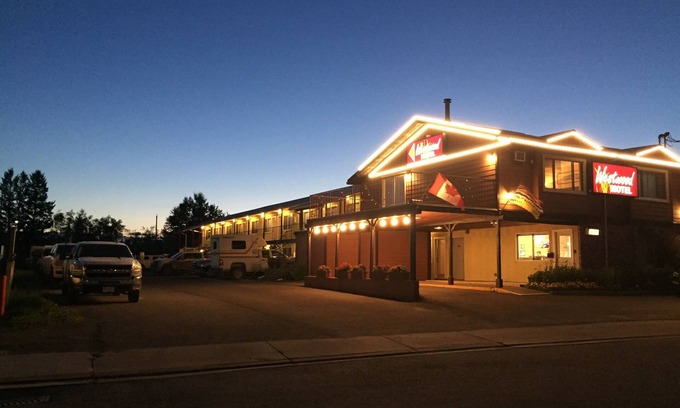 100 Mile House Hotel | Westwood Motel