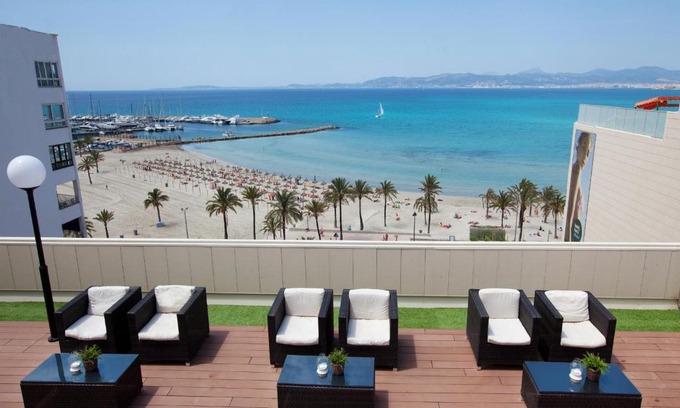 El Arenal Hotel | whala!beach