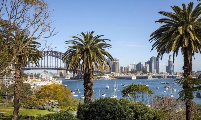 North Sydney Apartment | Wheelchair Accessible 1 Bedroom Apartment at Miller Street, North Sydney
