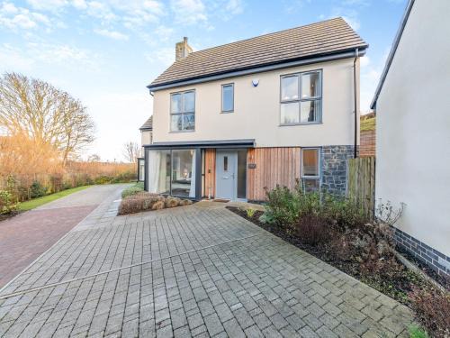 Craster House | Whinstone House