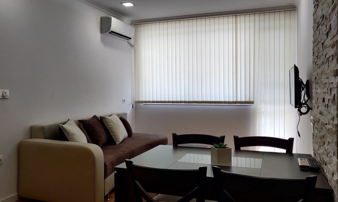 Kazanlak Apartment | White Apartment