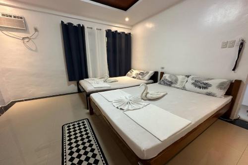 Puerto Galera Hotel | White-Beach Hideaway Resort Puerto Galera