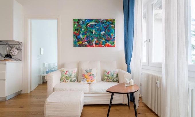 Trionfale Apartment | White Candle Apt, Close to San Pietro, Gemelli and City Center