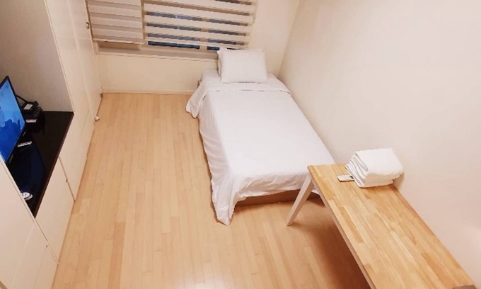 Yeoksam House | ★WHITE GANGNAM★MAIN STREET STUDIO, 1 Bedroom