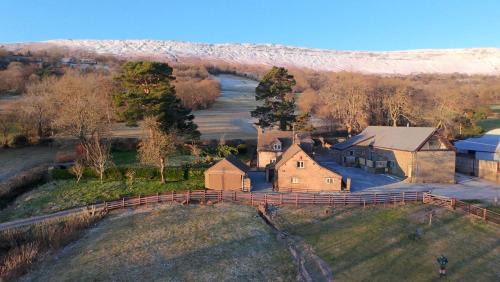 Longtown House | White Haywood Farmhouse
