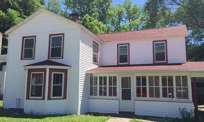 Glen Haven House | White House of Glen Haven