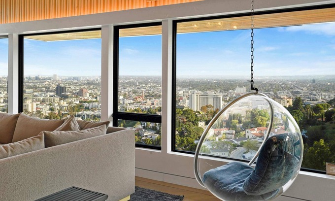 Hollywood Heights House | White Lotus by Stay Awhile
