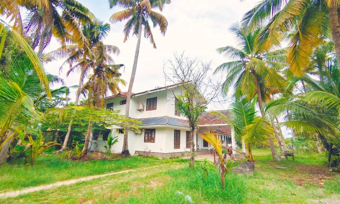 Cherthala Bed & Breakfast | White Sands Homestay