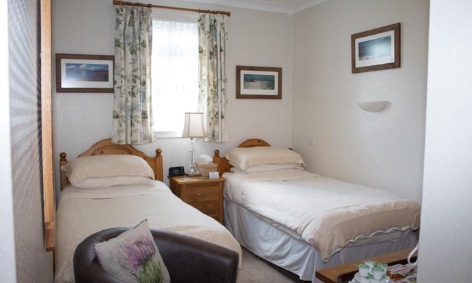 Livingston House | Whitecroft B&B