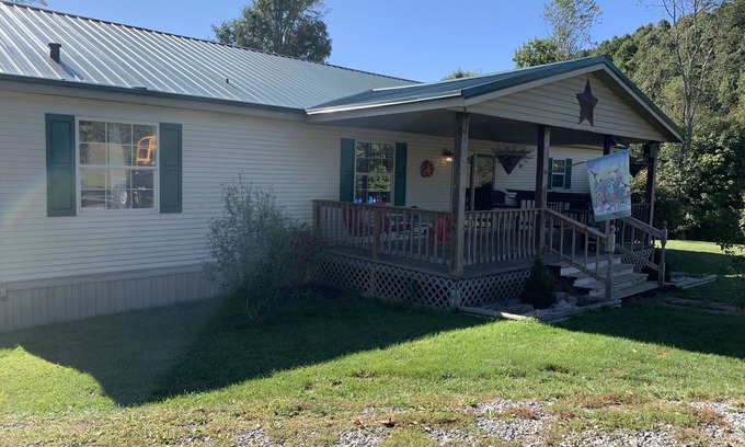 Buckhannon House | Whitetail Retreat