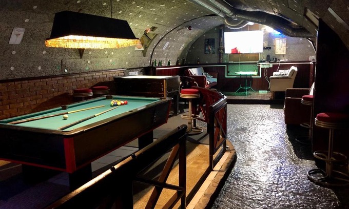 Palace District Apartment | whole basement former pub 5 for Stag do