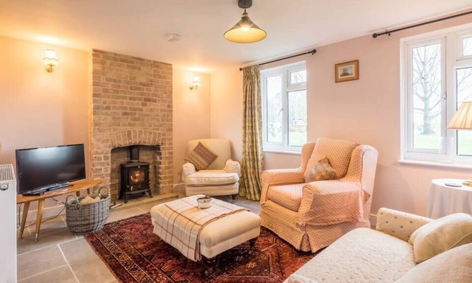 Littleport Cottage | Whooper Cottage - Charming & Cosy Country Cottage