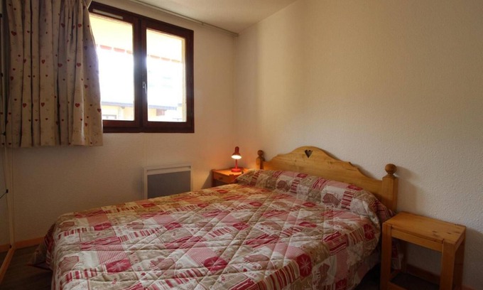 Val Cenis Apartment | Wifi, 100m from resort center, 3rd floor, view street, balcony, parking, tv, ski locker, 33m²