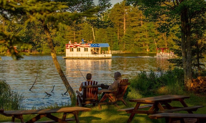 Eagle River Cabin | Wild Eagle Lodge
