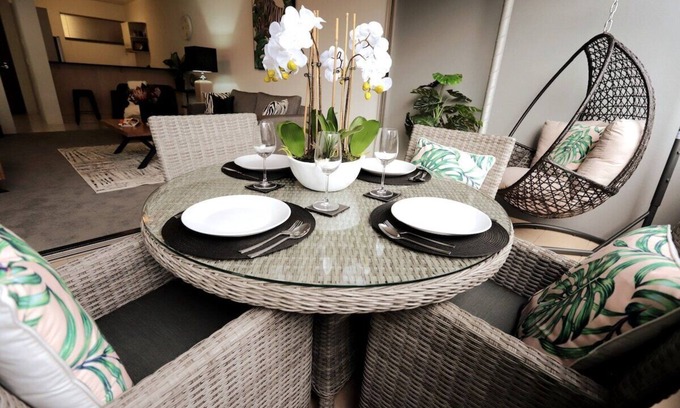 South Brisbane Apartment | WILD LUXE Exec Apt - FREE Parking & 100MPS+Wifi