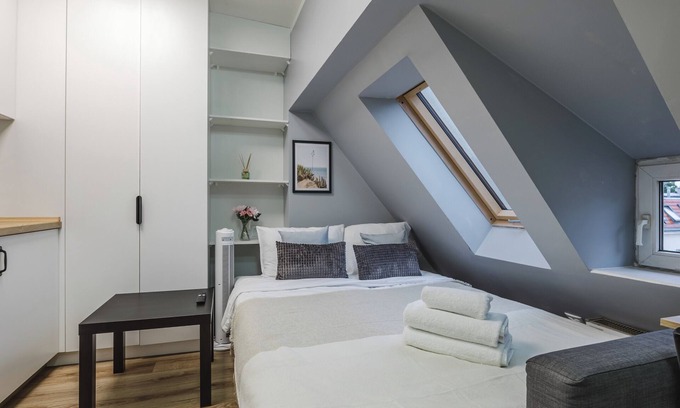 Wilda Apartment | Wilda Chic Grey Apartment