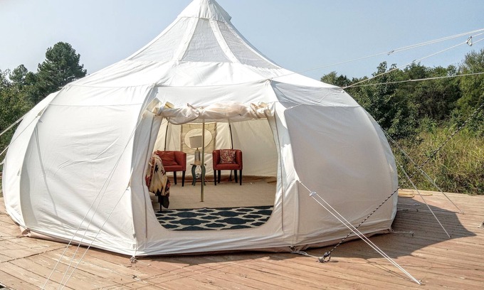 Lewisburg Cabin | WILDFLOWER - Cozy & Romantic Glamping Yurt With Hot Tub