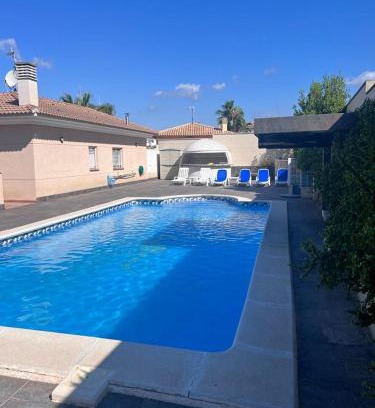 Comarruga Villa | Willa con piscina