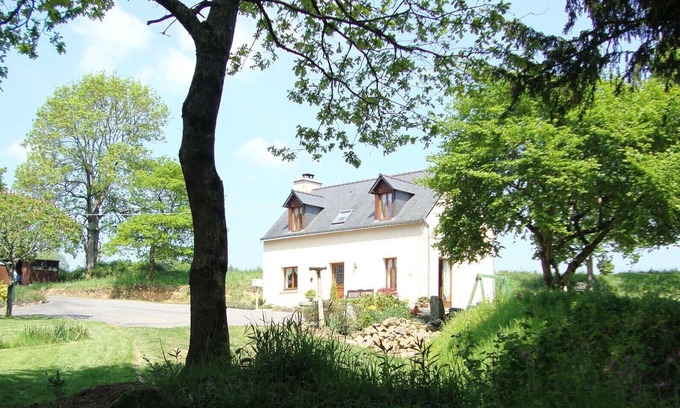 Langoelan House | - - Willow