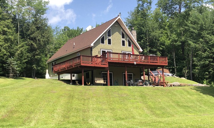Windham House | Windham Mountain Chalet with Treehouse sleeps 15, Game Room & fireplace
