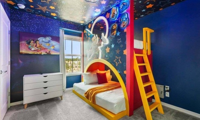 Four Corners House | Windsor Cay 157 - Five Bedroom House, Sleeps 12