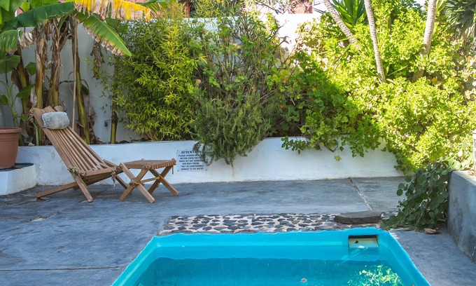 Finikia Villa | Winery House and 2 guest houses. Old winery converted into a stylish villa
