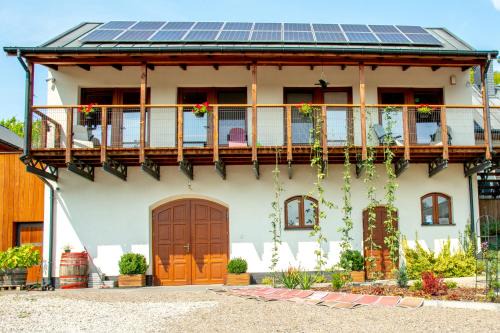 Pielaszow House | Winnica Płochockich Country House
