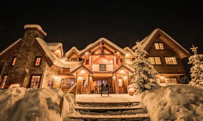 Golden Cabin | Winston Lodge