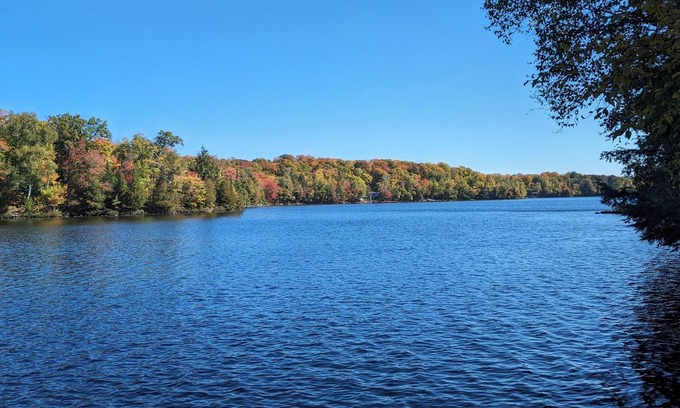 Algoma District House | WINTER DISCOUNT ICE FISHING RIGHT OUT FRONT FOR TROUT 3 bedrooms 4 beds